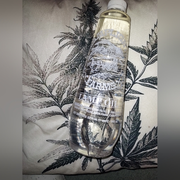 ☆NWOT Vintage Lamplight Farms Clear Lamp Oil Refill 32 oz. (1 Quart) - Picture 1 of 3